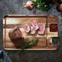 Steakchamp Servierbrett aus Akazien-Holz mit Sauciere personalisiert mit Ihrer Laser-Gravur