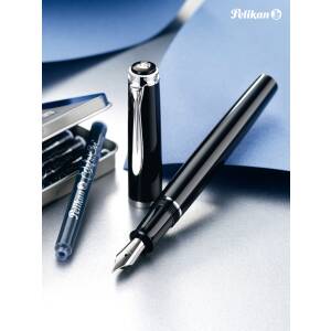 Pelikan Schreibset Classic Kolbenfüllhalter M 205 und Kugelschreiber K 205 Schwarz mit Namen farbig personalisiert Tintenflacon